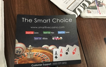 スマートライブカジノのデスク